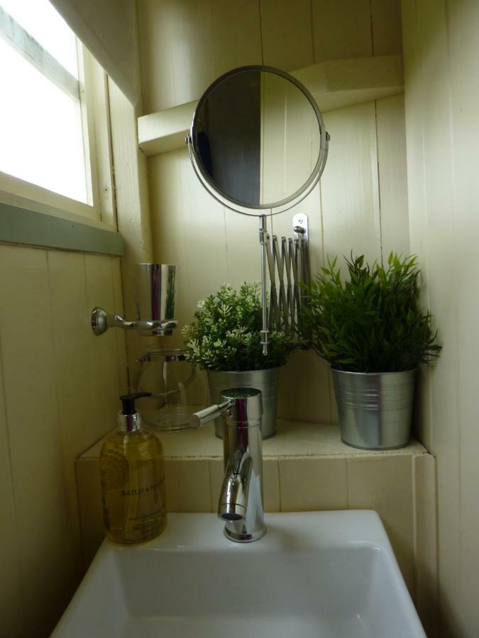 The Buteland Stop Rosie Off Grid Shepherds Hut Bellingham Kültér fotó